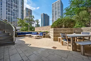 1434 N Dearborn St, Chicago, IL 60610 - Photo 22