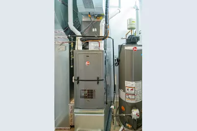 4704 S St Lawrence Avenue #4W, Chicago, IL 60615 - Photo 22