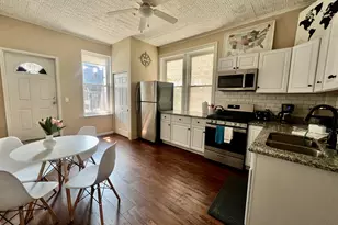 1637 W North Ave, Chicago, IL 60622 - Photo 2