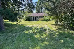 10502 Seaman Rd, Hebron, IL 60034 - Photo 2