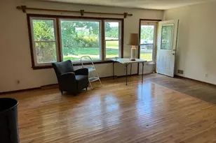 10502 Seaman Rd, Hebron, IL 60034 - Photo 4