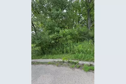 10 Chateau Drive, West Dundee, IL 60118 - Photo 2