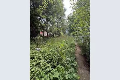 8417 S Escanaba Avenue, Chicago, IL 60617 - Photo 4