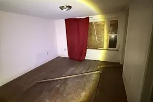 8417 S Escanaba Ave, Chicago, IL 60617 - Photo 6