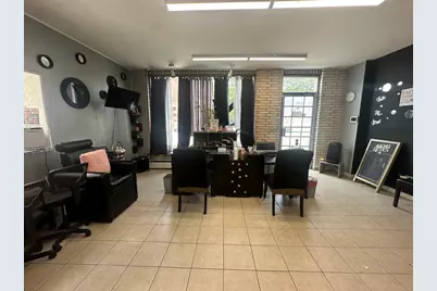 5657 W Fullerton Avenue, Chicago, IL 60639 - Photo 8