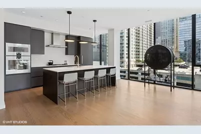 [Address not provided], Chicago, IL 60654 - Photo 12