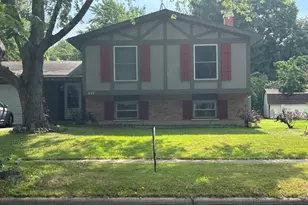 699 Darlington Ln, Crystal Lake, IL 60014 - Photo 4