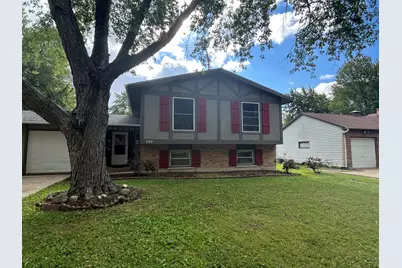 699 Darlington Lane, Crystal Lake, IL 60014 - Photo 2