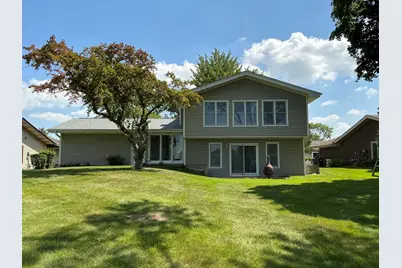 1930 N Lakeside Plaza, Hoffman Estates, IL 60169 - Photo 14