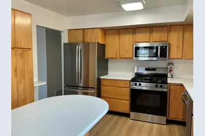 1930 N Lakeside Plaza, Hoffman Estates, IL 60169 - Photo 6