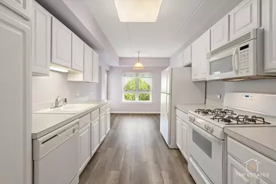 190 N Milwaukee Avenue #3-604, Wheeling, IL 60090 - Photo 10