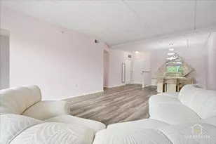 190 N Milwaukee Ave, Wheeling, IL 60090 - Photo 8