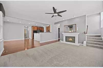 725 Delacourte Avenue, Bolingbrook, IL 60490 - Photo 10