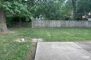 330 W Holly Ct, Glenwood, IL 60425 - Photo 20