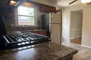 330 W Holly Ct, Glenwood, IL 60425 - Photo 8