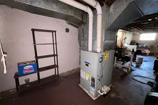 12328 S Carpenter St, Calumet Park, IL 60827 - Photo 16