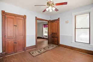 822 DeKalb Ave, Sycamore, IL 60178 - Photo 2