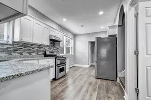 7409 W 63rd Pl, Summit, IL 60501 - Photo 4