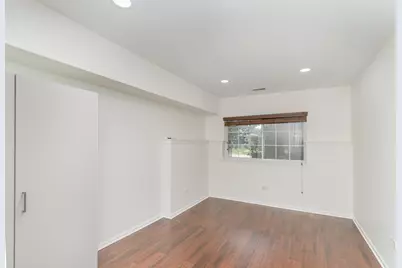 7500 Laramie Avenue, Skokie, IL 60077 - Photo 14