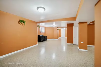 558 N Crystal Street, Elgin, IL 60123 - Photo 16