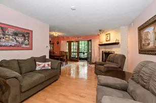 9198 S Rd, Palos Hills, IL 60465 - Photo 4