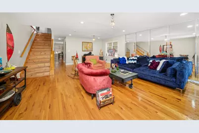 7947 S Clyde Avenue, Chicago, IL 60617 - Photo 2