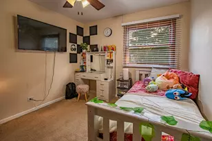 1201 Pinetree Ln, Bartlett, IL 60103 - Photo 22