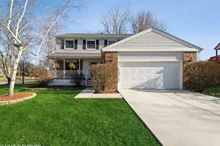 1201 Pinetree Ln, Bartlett, IL 60103 - Photo 1