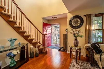 1201 Pinetree Lane, Bartlett, IL 60103 - Photo 6