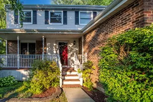 1201 Pinetree Ln, Bartlett, IL 60103 - Photo 4