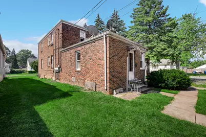 39 McKinley Avenue, Steger, IL 60475 - Photo 2