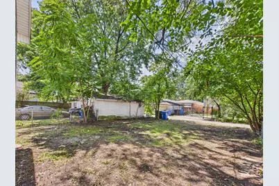 11922 S Perry Avenue, Chicago, IL 60628 - Photo 22