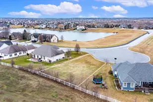 8312 Doubletree Dr N, Winfield, IN 46307 - Photo 6