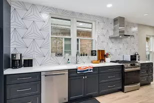 6739 N Rockwell St, Chicago, IL 60645 - Photo 14