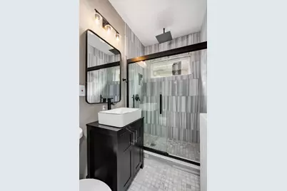 6739 N Rockwell Street, Chicago, IL 60645 - Photo 18