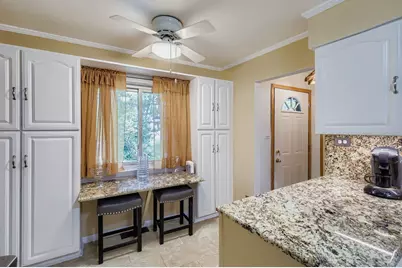 1450 S Stewart Avenue, Lombard, IL 60148 - Photo 12