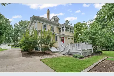 1018 W Church Street, Champaign, IL 61821 - Photo 4