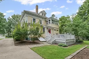 1018 W Church St, Champaign, IL 61821 - Photo 4