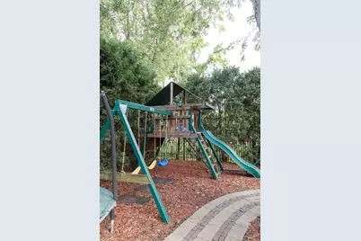 1052 Margret Street, Des Plaines, IL 60016 - Photo 40