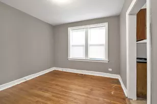 7653 S Bishop St, Chicago, IL 60620 - Photo 6