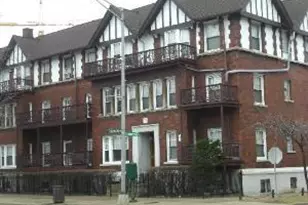 4452 N Sheridan Rd, Chicago, IL 60640 - Photo 1