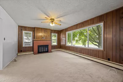 2001 3rd Street, Peru, IL 61354 - Photo 14