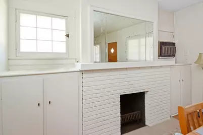 410 N McLean Street, Bloomington, IL 61701 - Photo 6