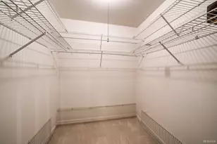 1477 S County Farm Rd, Wheaton, IL 60189 - Photo 18