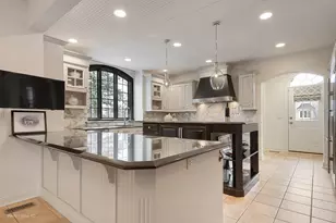 734 Highview Ave, Glen Ellyn, IL 60137 - Photo 14