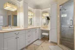 734 Highview Ave, Glen Ellyn, IL 60137 - Photo 24