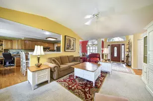 2054 Kingsmill Ct, Yorkville, IL 60560 - Photo 6