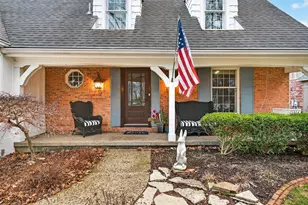 17 Sunset Rd, Bloomington, IL 61701 - Photo 2