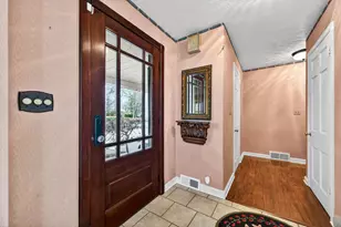 17 Sunset Rd, Bloomington, IL 61701 - Photo 4