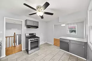 3425 Birchwood Dr, Hazel Crest, IL 60429 - Photo 12